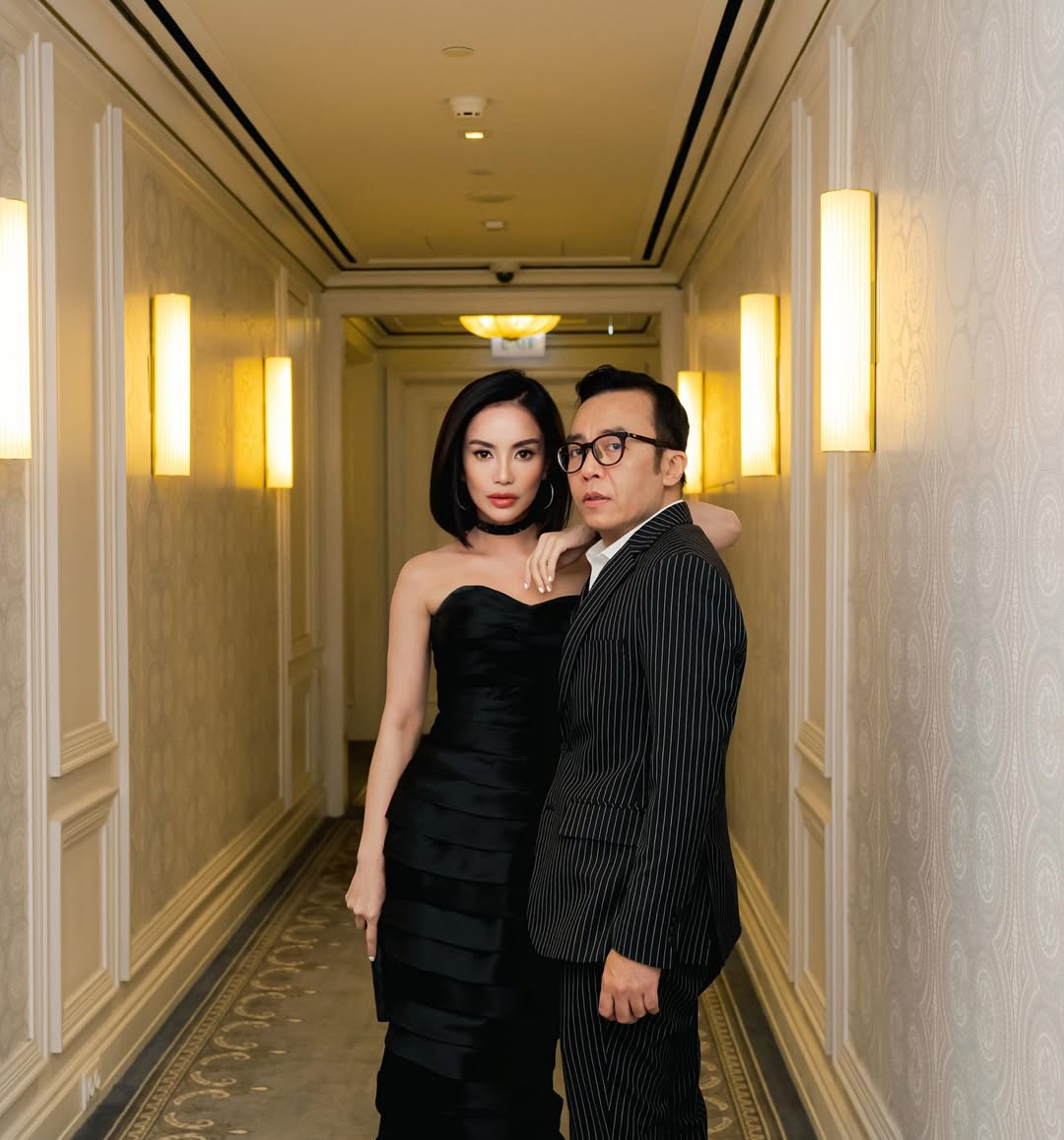 Pose Ari Lasso bucin ke Dearly Joshua. [Instagram]